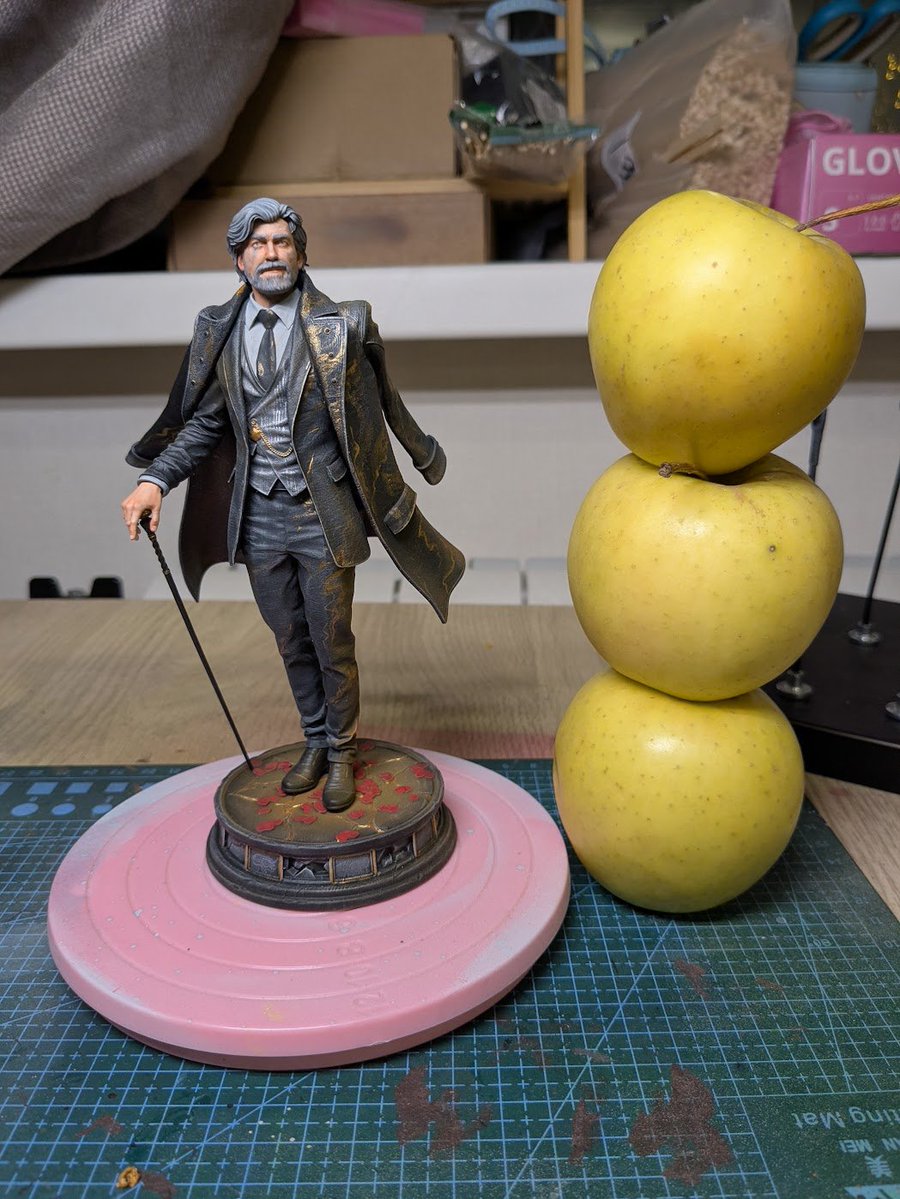 My Canvas husband is here!

Model by h3llcreator
Printed by 3DMeGa
painted by me
#e33 #Expedition33 #ClairObscurExpedition33 #Renoir