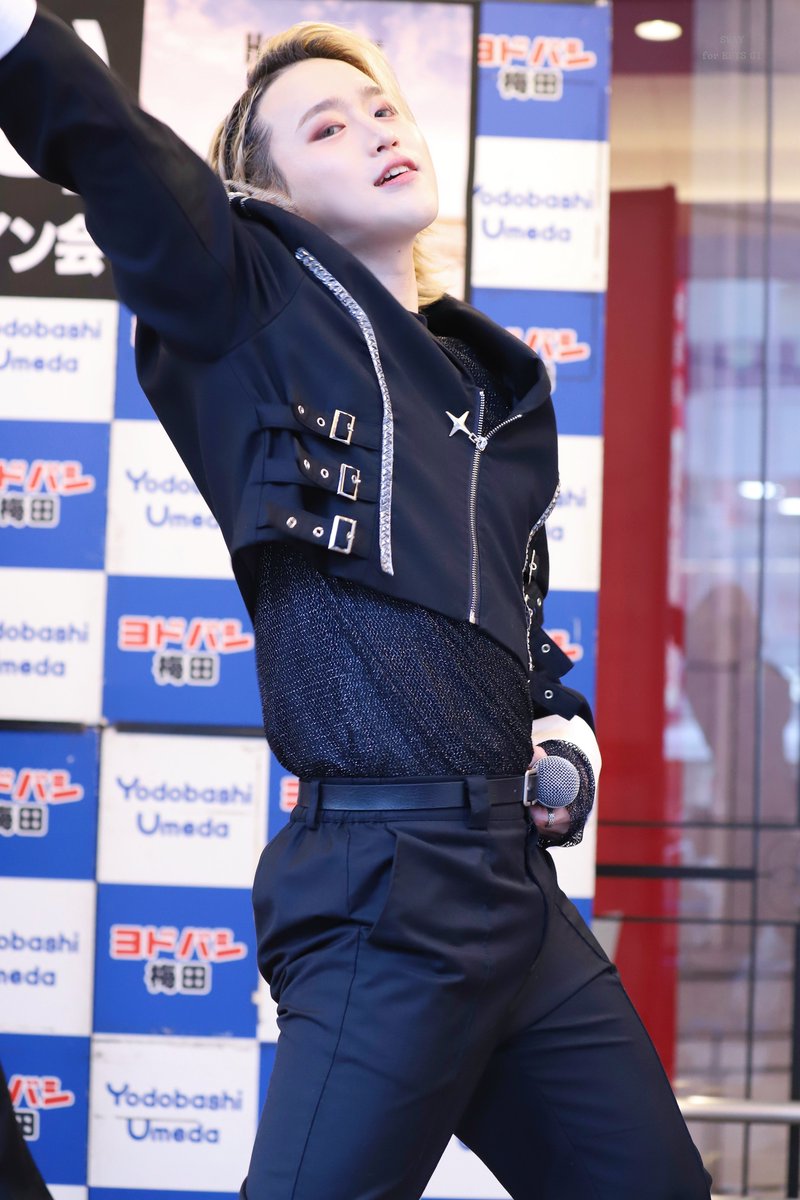 SWAY_GI's tweet image. （🐻‍❄️）260106 1부 release event☆ミ

@EPTS_official 

 #EPTS #EPICTRAVELS #에픽트레버스 #GI #지아이 #ジアイ #김효기 #じあい #ヨドバシ梅田