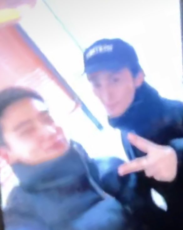 오늘 마쿠랑 도영이가 재혀니 이야기해줘서 정떤남자가 더더 보고시퍼짐 ㅜ.ㅜ