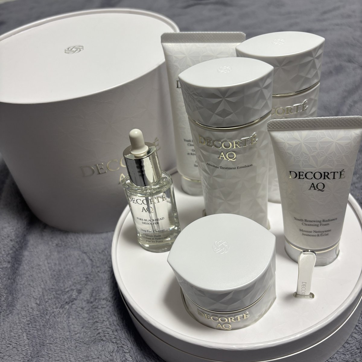 クリスマスコフレ購入品♡デコルテ編 結局SUQQUやら何やら載せれず年末