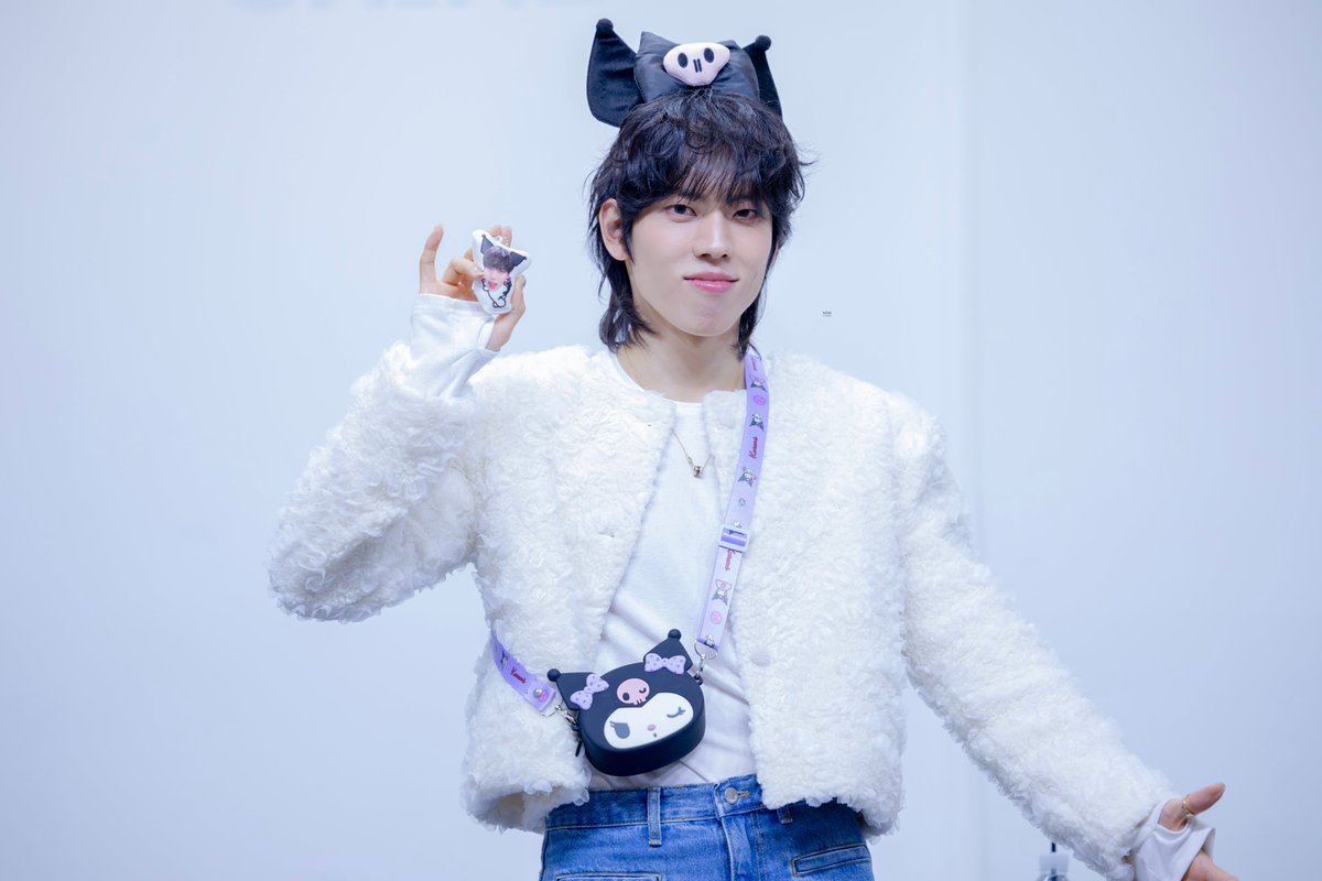 251220 프롬2차 #동우

쿠로미 또또가 둘?!

#장동우 #인피니트 #dongwoo 
#jangdongwoo #INFINITE