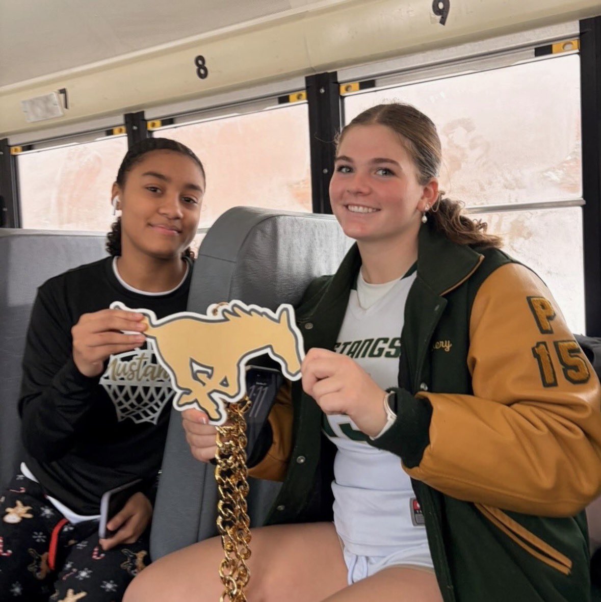 Mustangs tweet media