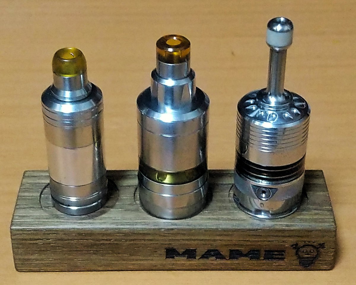 ntosi9's tweet image. 今年の持ち出し回数TOP3🎉
1番は不動のprime。2番は中盤から物凄い持ち出し回数だったBi2hop、沢山割りました。3番は細径組からシーマ君。
なんだかんだ言って普通が一番。
#ecig