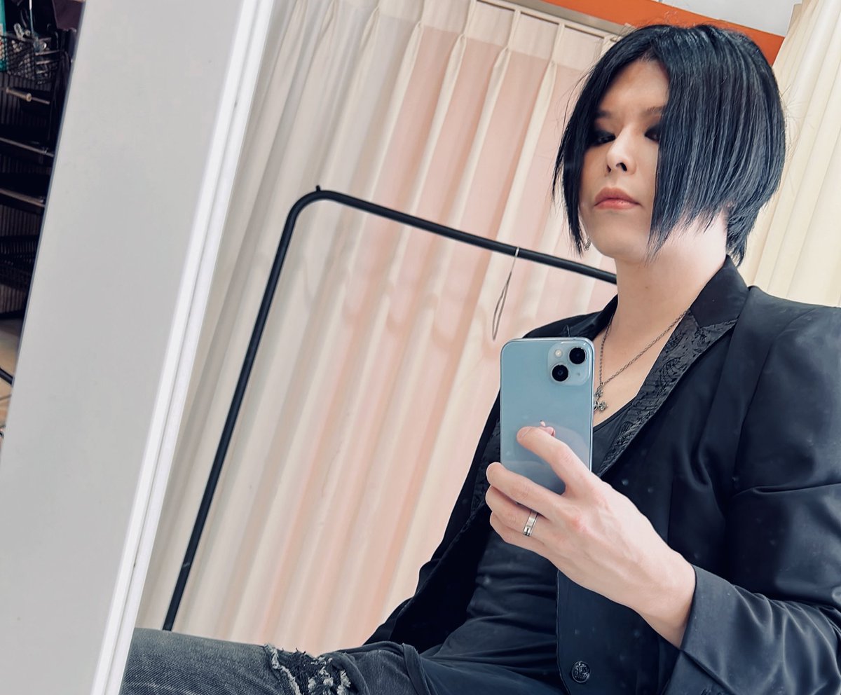 スラム街から空を目指す。 すなわち、どん底から這い上がる。 そんな