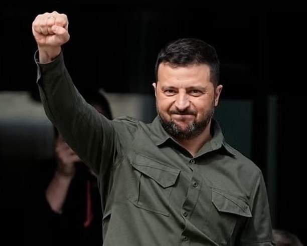 Ще ніхто в нашій історії так не відстоював інтереси України, як ця людина! Повага пане президенте, український народ разом з вами!