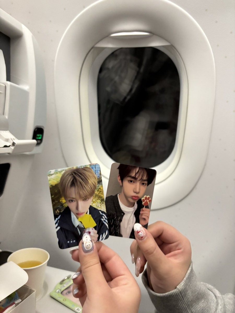 ivyudai's tweet photo. landed safely in japan~ ^^ https://t.co/OZS6u3BPAJ