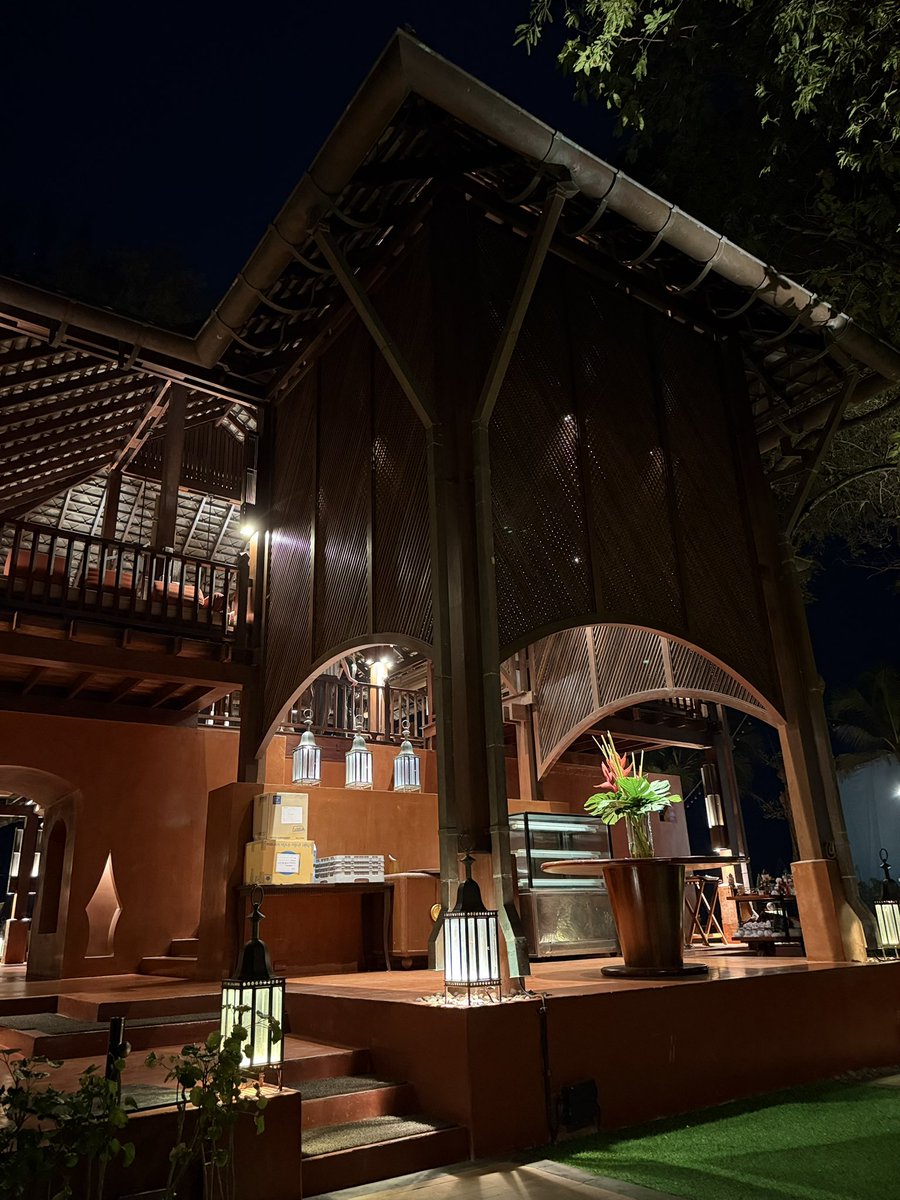 iambinhobay's tweet image. Accidentally dropped by บ้านหมอเมฆฟ้าลั่น 😋
#aloneagain #naturally