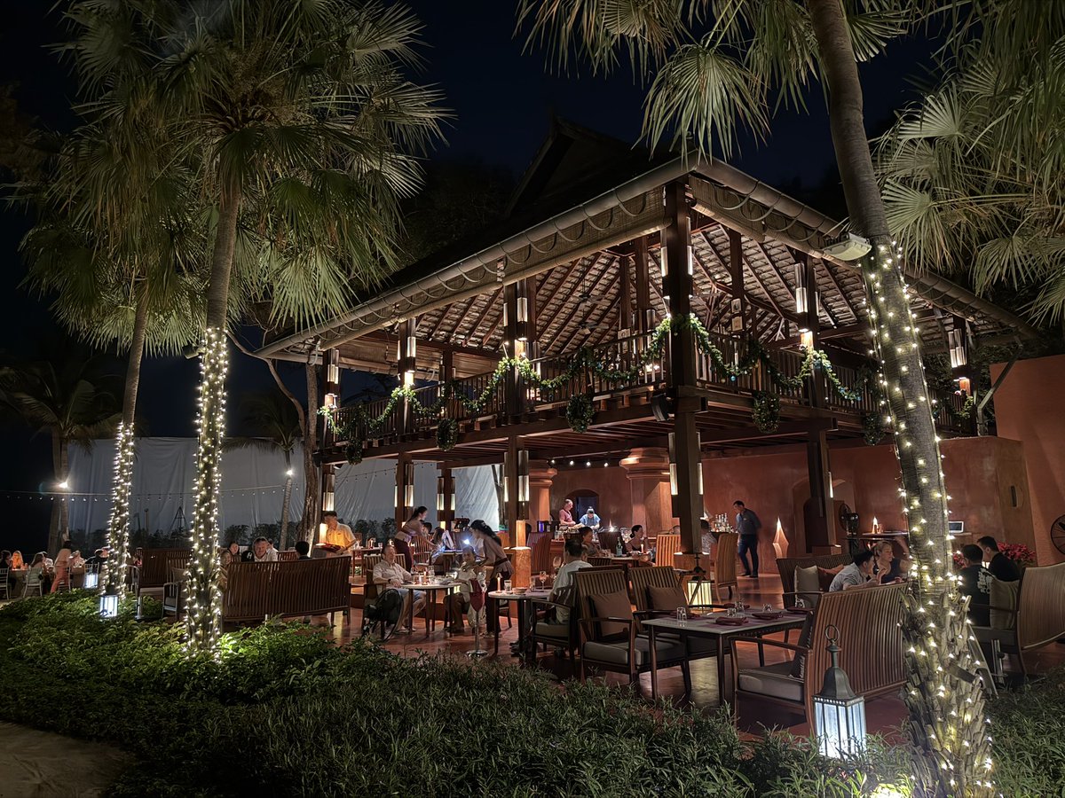 iambinhobay's tweet image. Accidentally dropped by บ้านหมอเมฆฟ้าลั่น 😋
#aloneagain #naturally