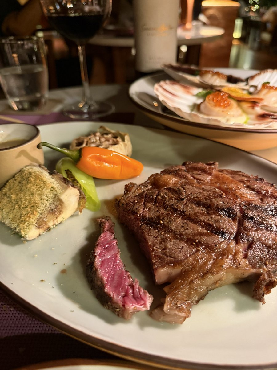 iambinhobay's tweet image. Accidentally dropped by บ้านหมอเมฆฟ้าลั่น 😋
#aloneagain #naturally