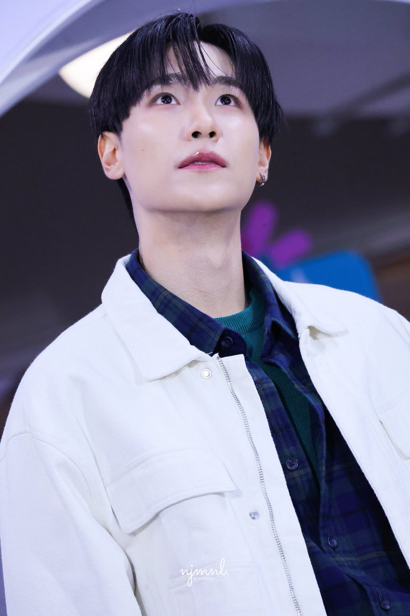 ไม่ว่าจะอยู่ไกลแค่ไหน จูก็จะมองหามีมี่ทุกคนเสมอเลย 🐶🤏🏻💫

NEWYEAR WITH JUNIORMARK

#JuniorMarkXLotussSiracha
. ˚◞♡ ⃗  #junniorrs ⋅♡𓂃 <a href="/jnnrrs/">คุณทิมพัสดุตกค้าง 😈 (จัมโบ้gmm) P'Tim 🚨</a> ^ྀི૮ • ﻌ - ა