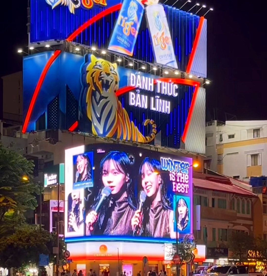 Sooyaa0208's tweet photo. Mục tiêu càn quét hết tất cả led của minjeongie ở hcm😎p2
@winterminalvn https://t.co/3FEYEPWhE3