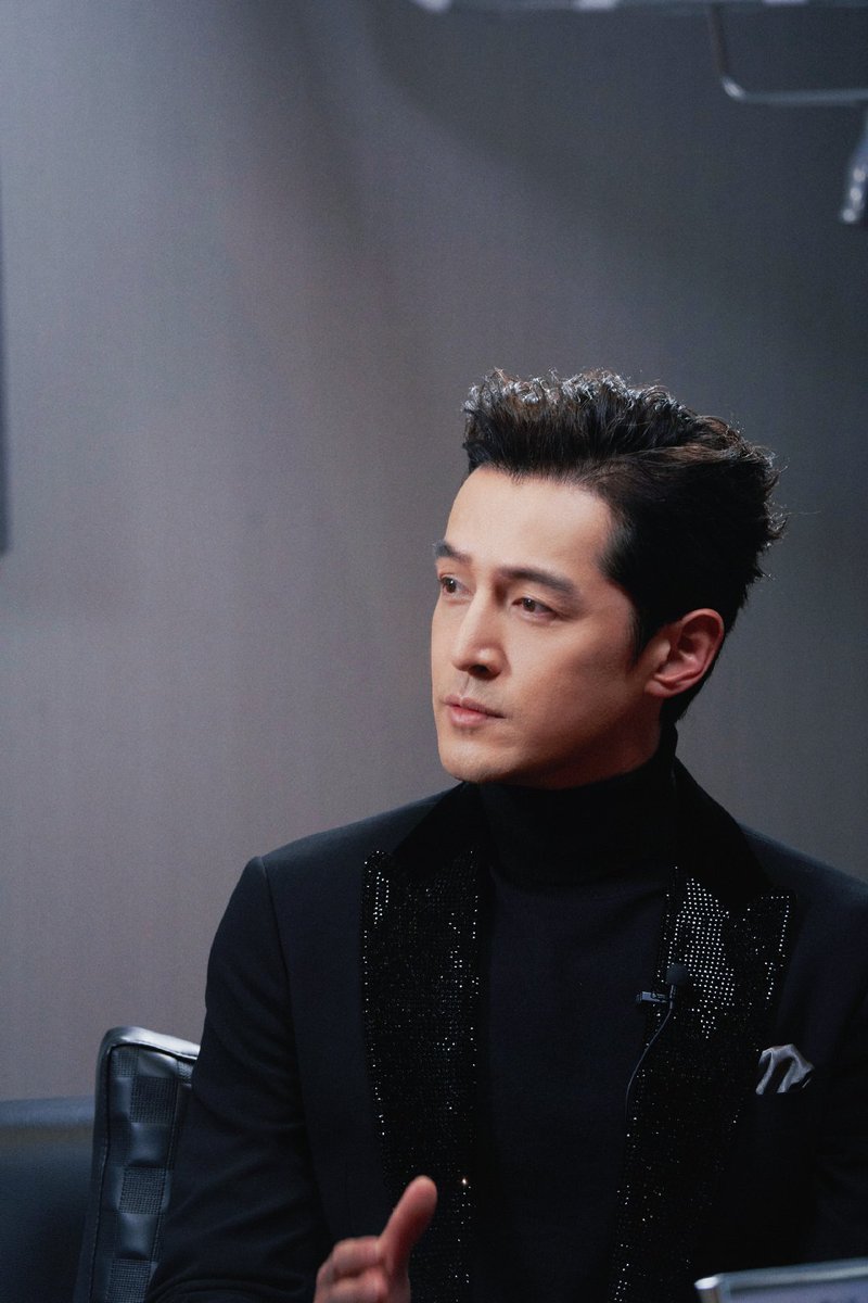 cdrama_update's tweet photo. #HuGe for a SkinCeuticals brand event 

More snaps - https://t.co/DIQDHPiA5U

#HugoHu #胡歌 https://t.co/zEY5NYl6Kv