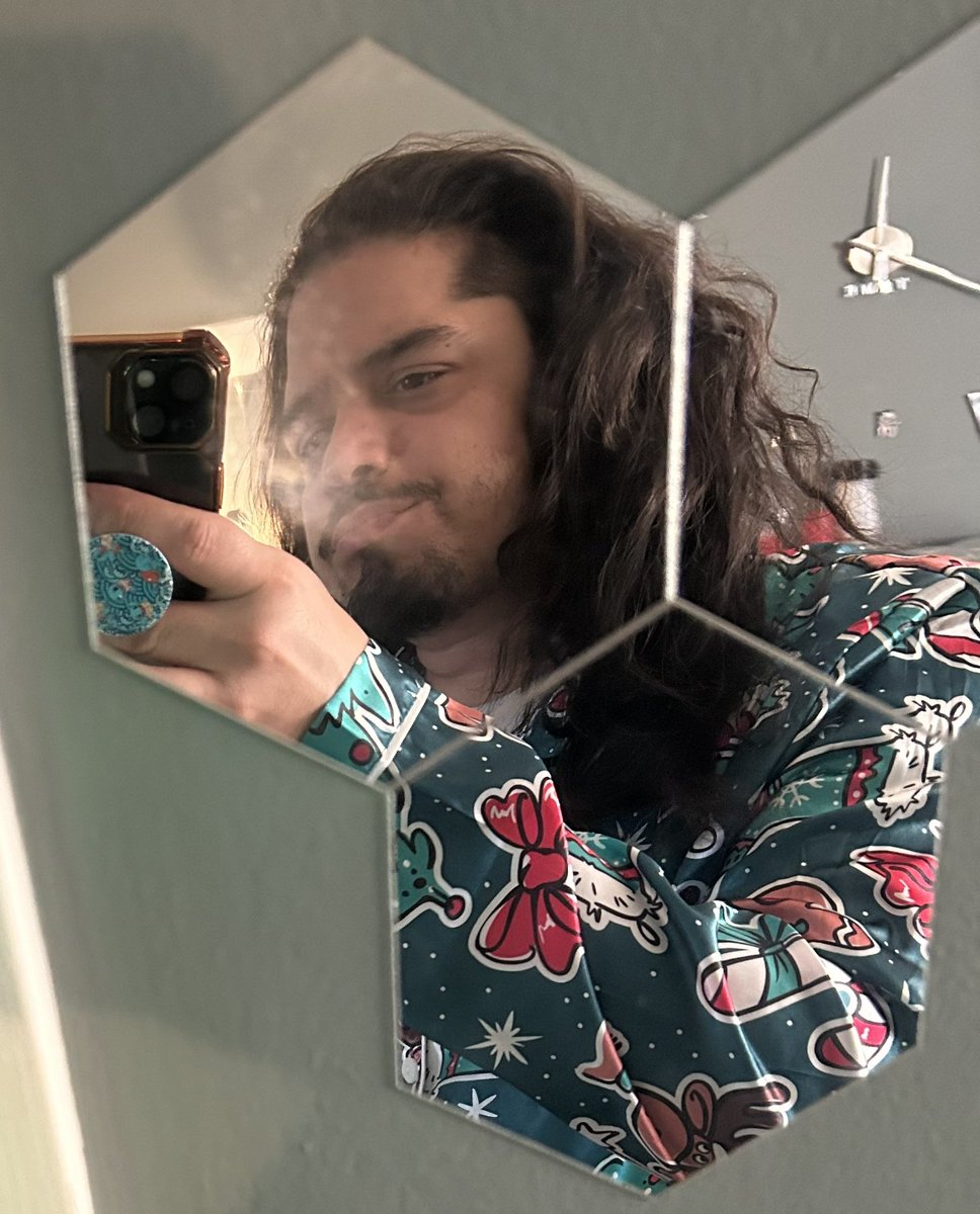 K1ngg_Sal tweet media