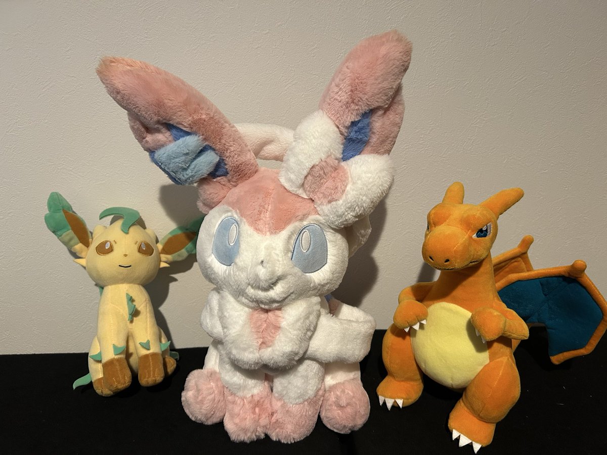 risamaru1014's tweet photo. 今日ポケセン三ヶ所ハシゴしてポケカ28パックを買い、ニンフィアぬいぐるみも可愛すぎたので買っちゃいました😆 https://t.co/LCS2QpSh5g