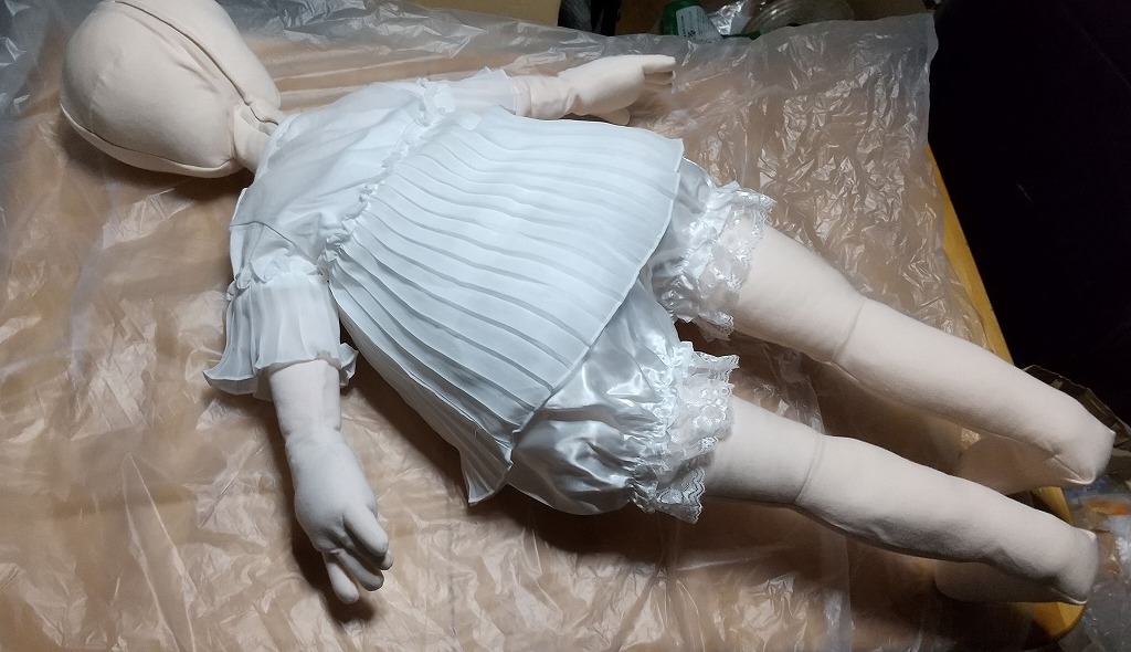 ぬい88の特殊仕様？できました。
抱き心地優先でいつもよりさらにお尻大きめです。H78.5㎝
蛍光灯の下では色味が変になるのでちゃんとした画像は後日撮影予定です。
よろしくお願いいたします。