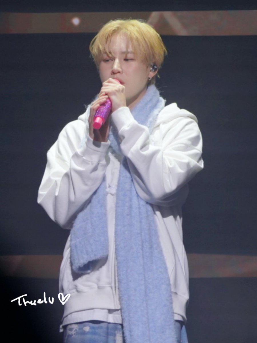 truelv322's tweet photo. 251230 Tell The World 팬미팅

그저 빛...

#하성운
#HASUNGWOON
#ハソンウン
#河成云 
#Tell_The_World
@gooreumseng https://t.co/CEr5DZnYPb