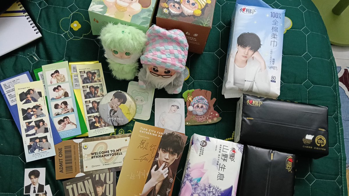 bbpp_far's tweet image. it's arrived! the dolls are so cuteeeeeeee, and everything else is cuteeeee. i really really like ittt. thankyou @tkhanhyo for helping me put and be patient with me. also, the other two dolls are for my friend so i will let her take pictures when she unboxes the dolls☺️❤️