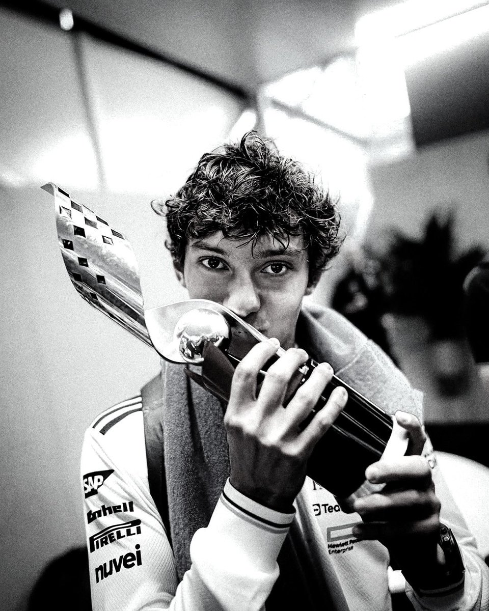 AANTWNELLI's tweet image. ᅠㅤ
ᅠ