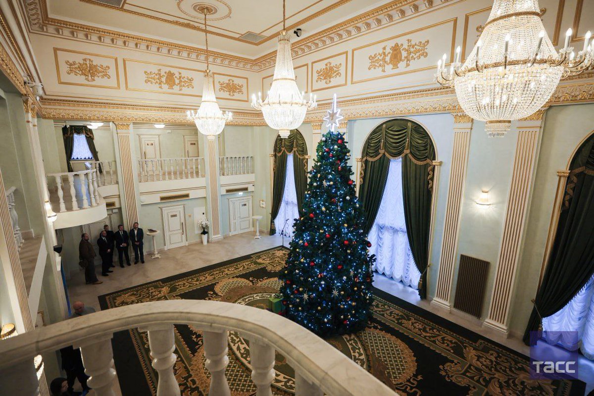 🇷🇺 The first building of the Mariupol theater was constructed in the 1880s under the Russian empire.

Later rebuilt in 1960 by the Soviet Union after destroyed by the Germans. And now restored by the Russian Federation in 2025 after being destroyed by Ukraine.

A historical site