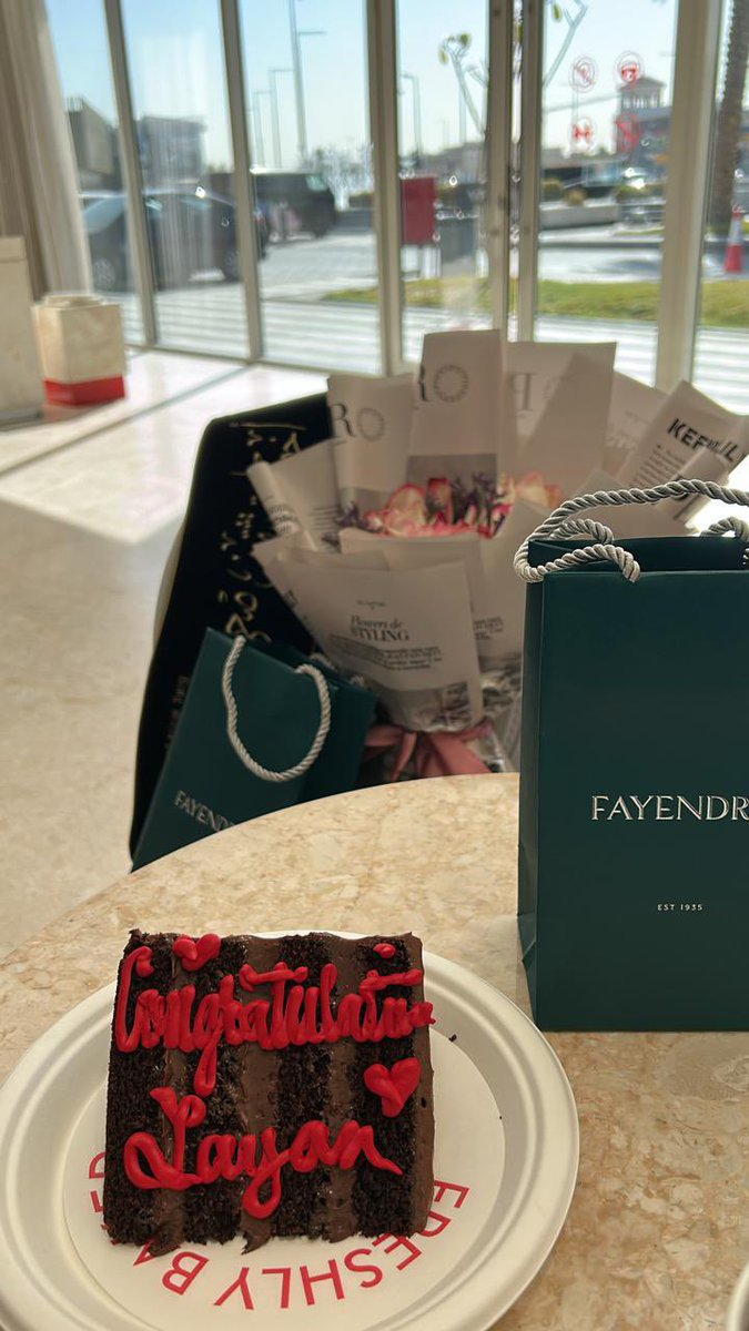 Layan 🦋 tweet media