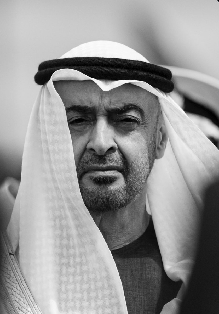 saifcaio's tweet photo. الرقاب تروح تفداك الرقاب
نفتديك بعين وبأرواح وجسد 

نقهر الأخطار يا عالي الجناب
الولاء ثم الولاء للرئيس العهد https://t.co/naHKSX3Wid
