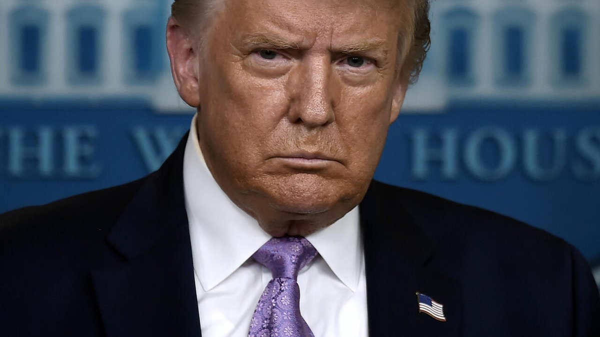 andres20ad's tweet photo. Obama bombardeó 7 países en 4 años. Biden, 4 países en 4 años. Trump, que dijo merecer el Premio Nobel de la Paz y que recibió de la FIFA un galardón por ser "campeón de la paz", ha bombardeado 7 países en solo 12 meses. Sí, solo 12 meses.

Es un peligroso narcisista psicópata. https://t.co/g6XmMvi1GH