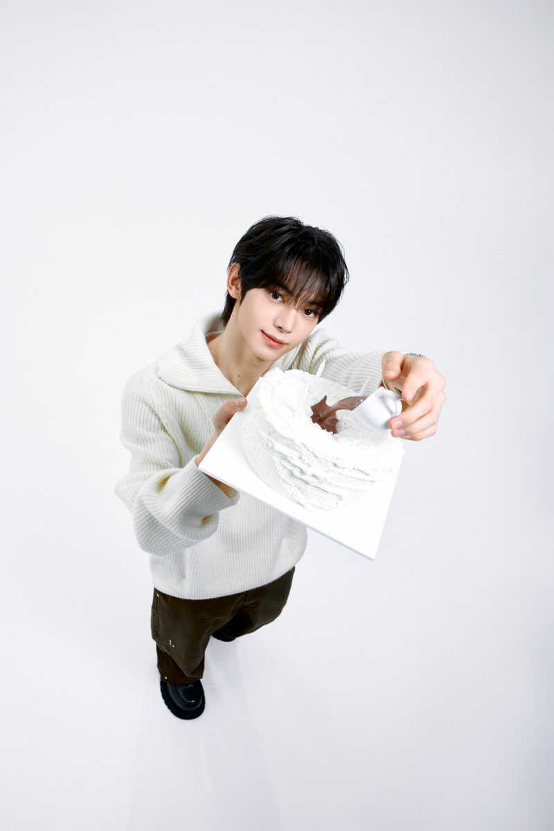 TWS (@TWS_PLEDIS) '#HANJIN'S FAVORITE BOX' 예약 판매 안내🎂 #한진