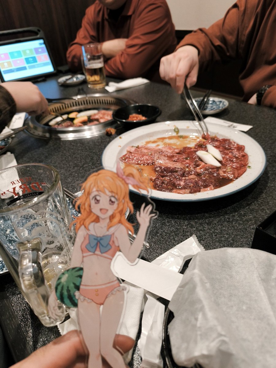 あかりちゃん…お肉がやっと来たけどビールがもう無いよ… 