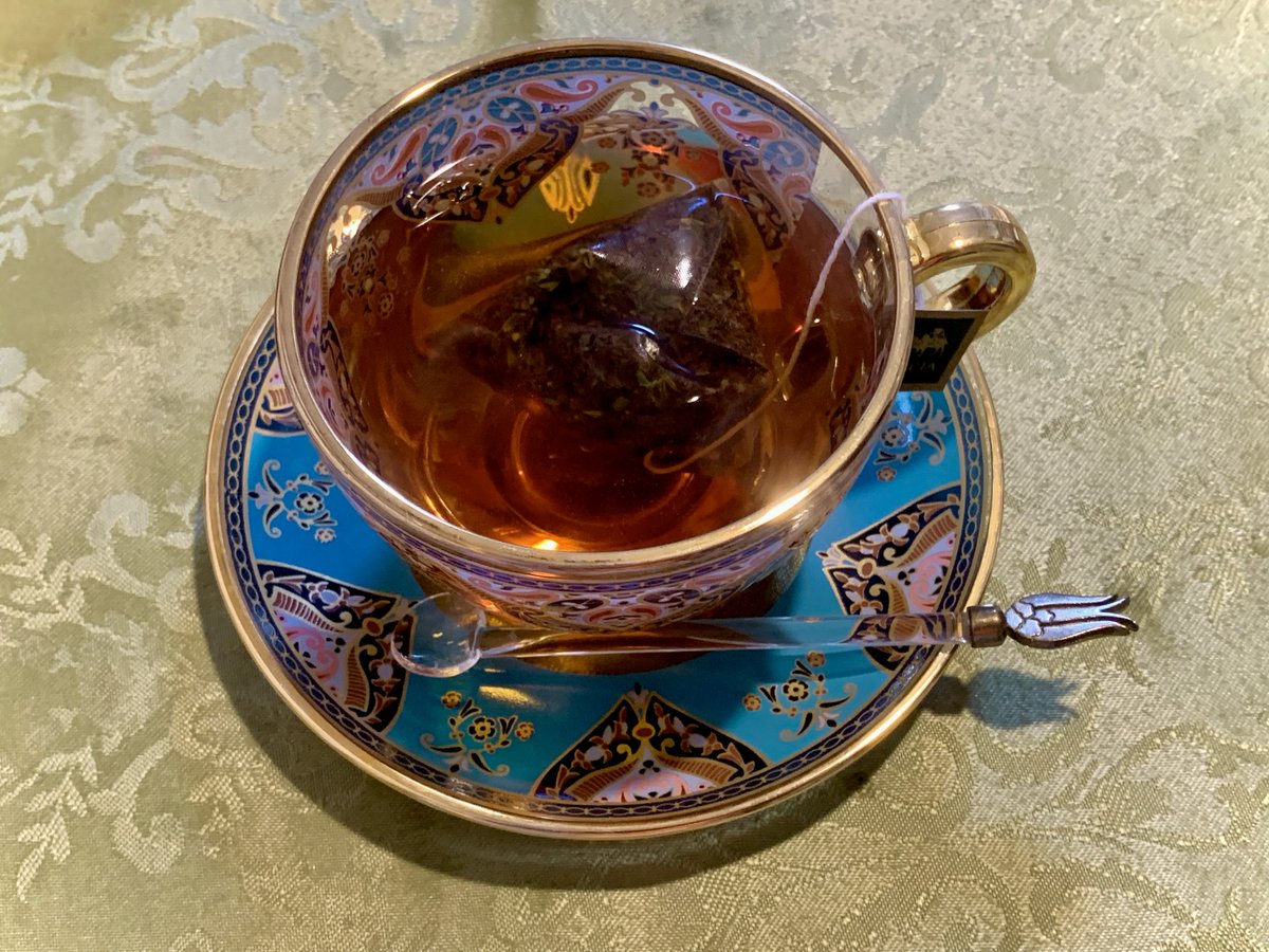 わー✨勿体なくて飲めない〜✨(食べられない〜✨)」 とか言いつつ