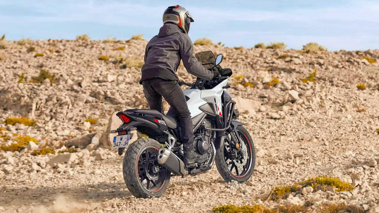 sachi1824's tweet photo. Honda NX500 https://t.co/zcBaqgWYll