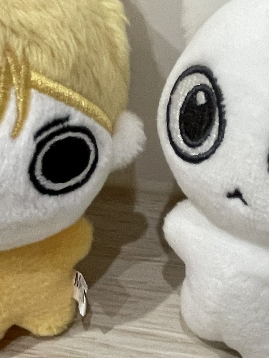 날 안닮은 너,
너 누긔여~