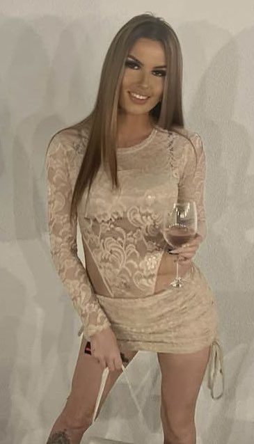 Keisha_baby69's tweet image. Looking for a cat fight  for February?