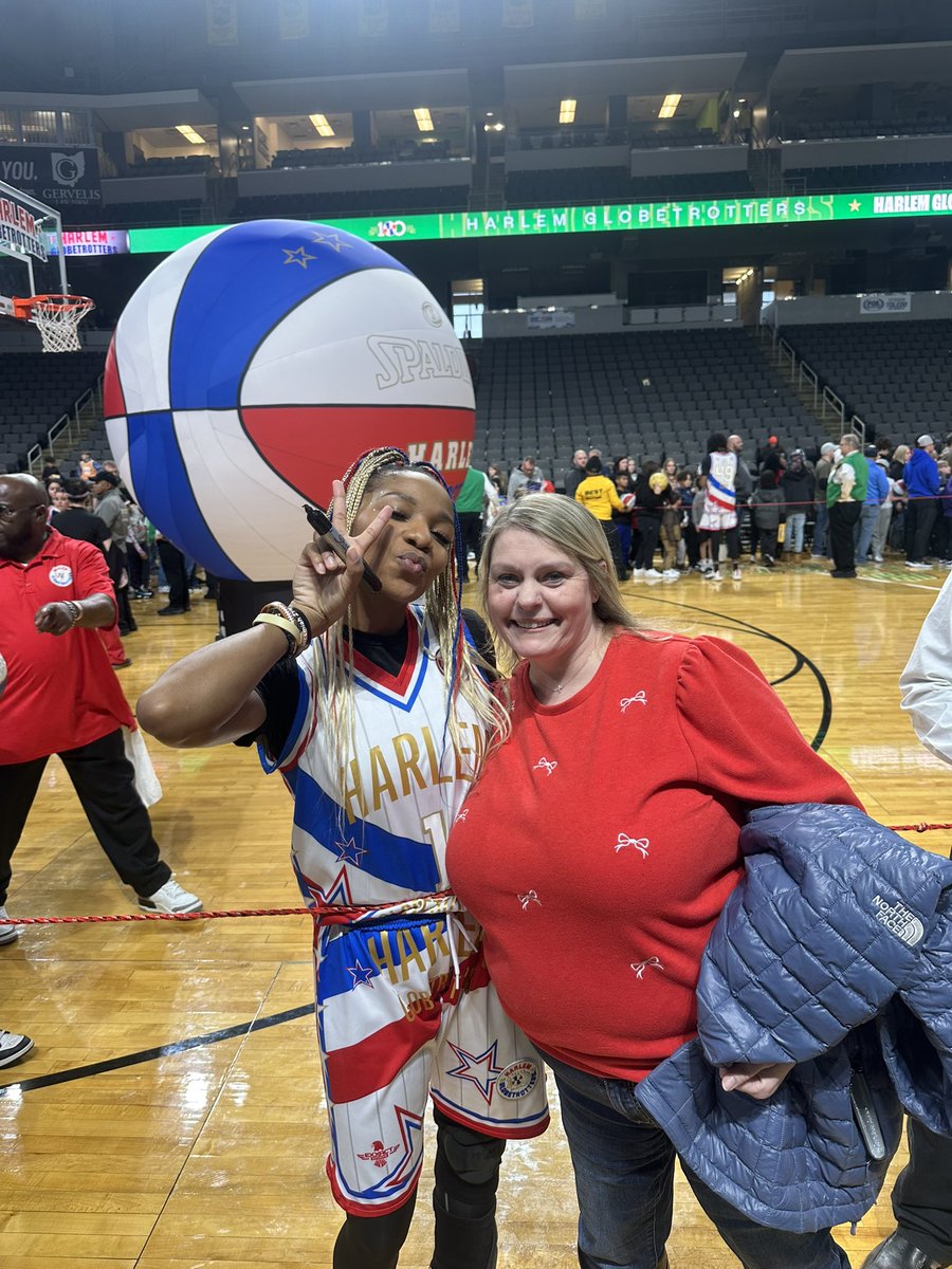 CardReadinQueen's tweet photo. @Globies https://t.co/HwJUC6wPdV