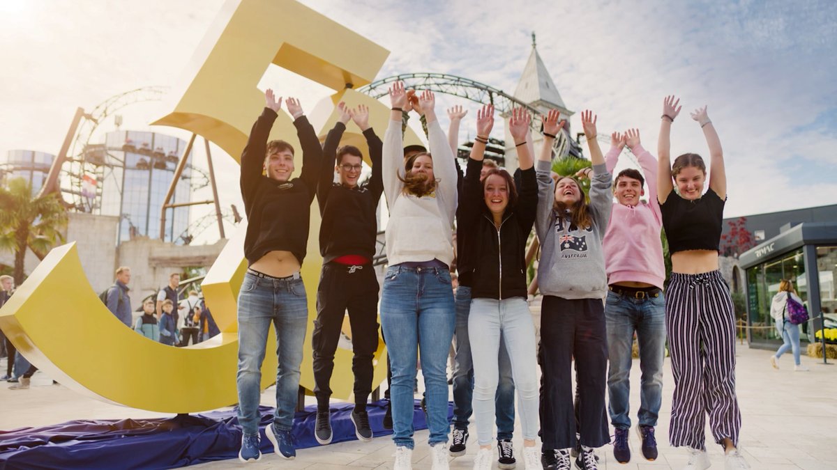 ThomasMack_EP's tweet photo. 2025 war ein ganz besonderes Jahr für mich und für den #EuropaPark. 50 Jahre Geschichte, neue Projekte, emotionale Momente und vor allem ein unglaubliches Team und großartige Gäste. Danke an alle, die diesen Weg mit uns gehen. #EuropaPark50
👉 https://t.co/bcYf2w52FJ https://t.co/XIoumP1Lni