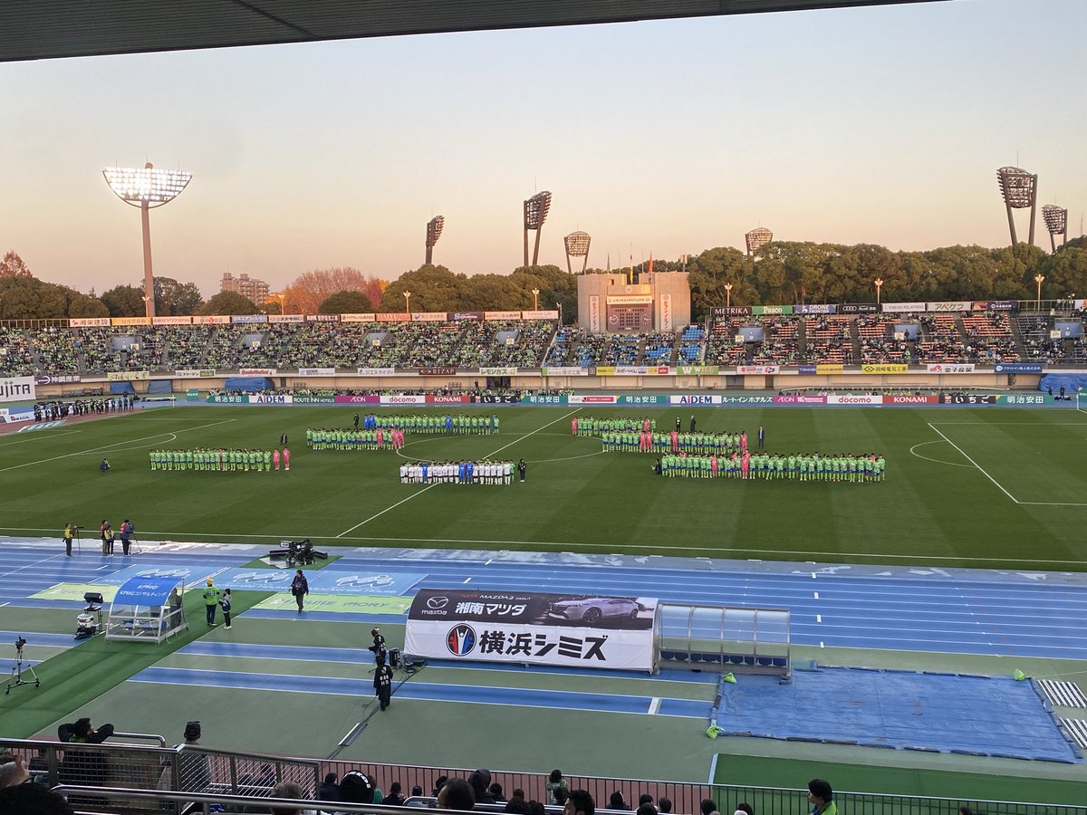 2025年の感謝をまとめました。
良かったらご覧下さい。

instagram.com/reel/DS4dZBEEn…

#bellmare #ベルマーレ #jリーグ #えるスポーツキャスター #小泉彩花 #深石悠里 #涼香 #小谷皐月 #浅川花和