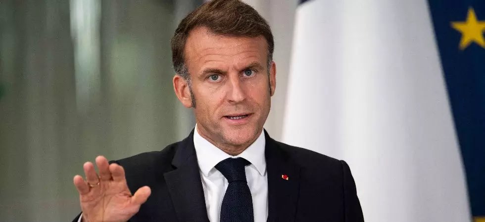 75secondes's tweet image. 🇫🇷Ce qui change dès le 1er janvier 2026

💰Ce qui augmente :

- Le Smic (+17€ net)
- Les retraites (+0,9%)
- La gratification de stage (4,50€/h)

📈Ce qui va coûter plus cher :

- L'assurance habitation (grosse hausse prévue !)
- L'abonnement au Gaz
- Le timbre vert (1,52€) et…