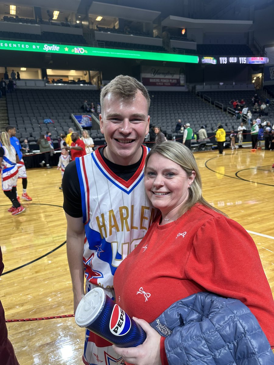 CardReadinQueen's tweet photo. @Globies https://t.co/VUrogxoIR3
