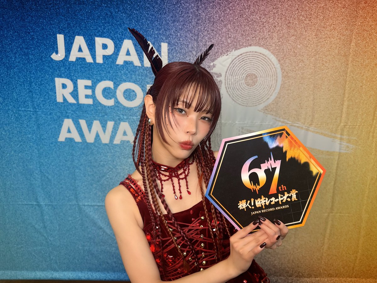 レコード大賞 生放送で感動の瞬間をお届け🏆🎼 歌唱直前ショット写真