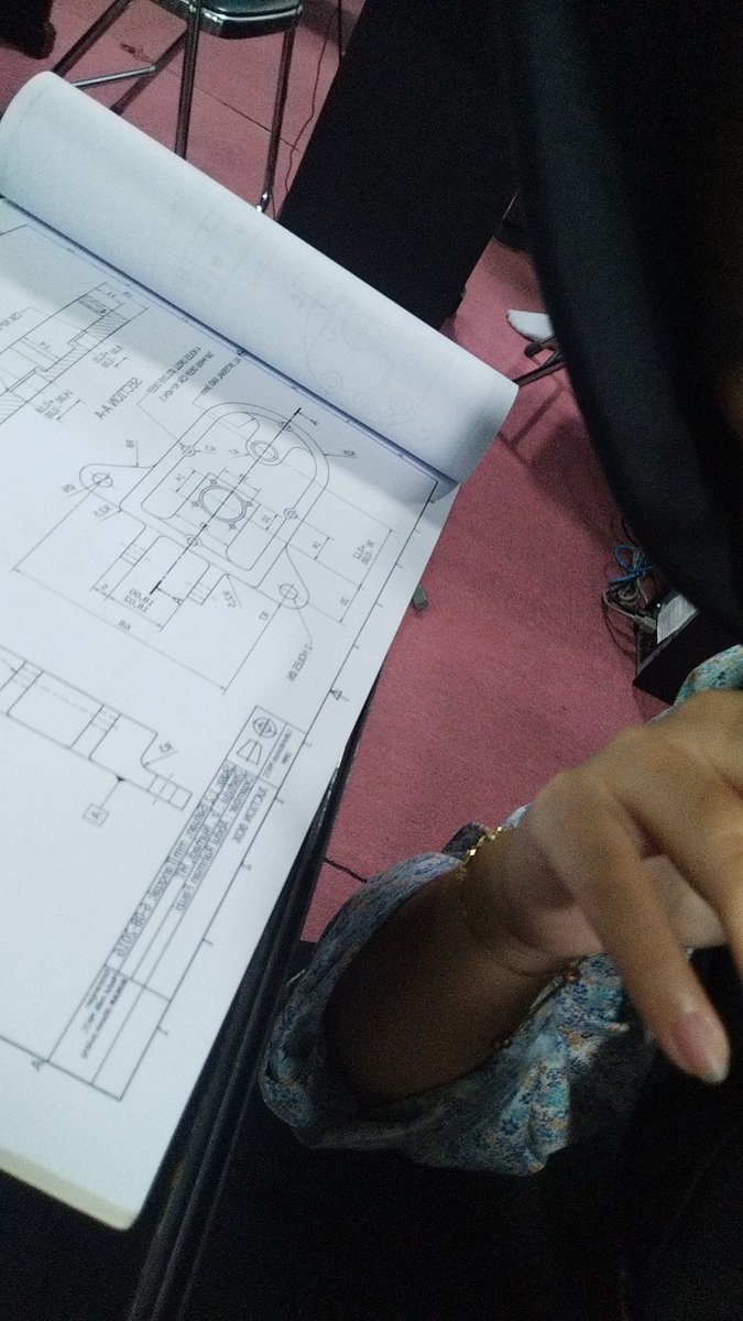 lemontea☔ less ice tweet media