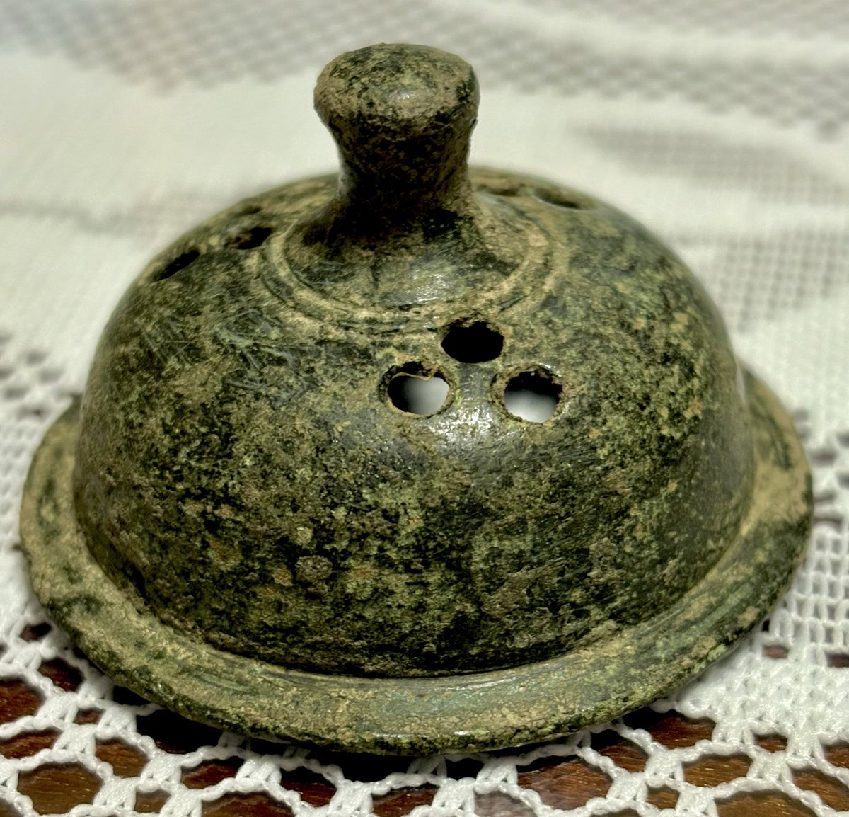 凛】 ☆時代 斑紫銅 「太鼓に鶏」 香炉☆