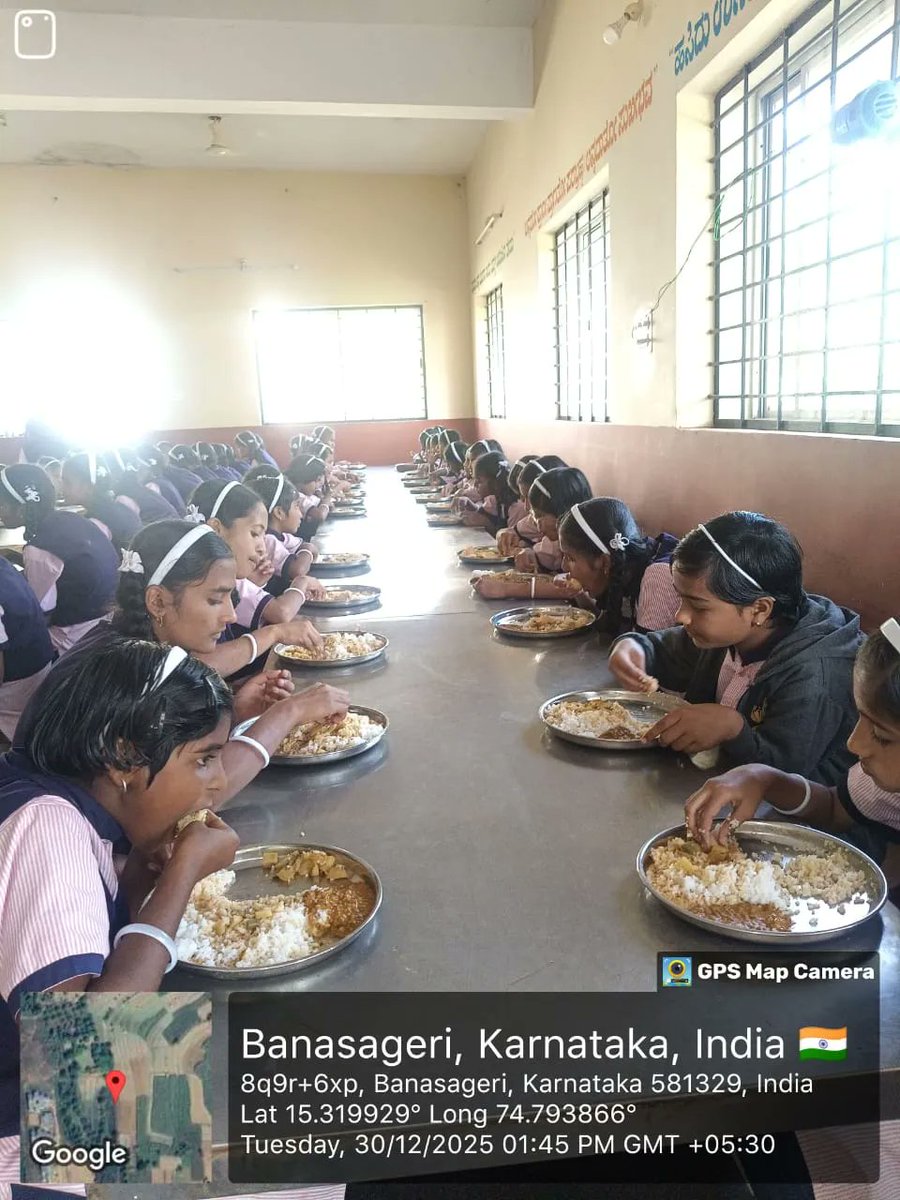 261mdrs's tweet photo. Lunch  #SocialAudit_SWDMeals #SocialWelfare_Karnataka https://t.co/Wdx97vgNLc