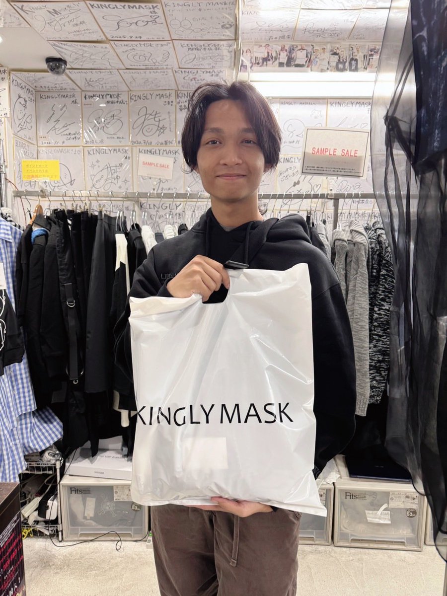 HUNTING SNAP 原宿キングリーマスク お客様 シンガポールからのお客様