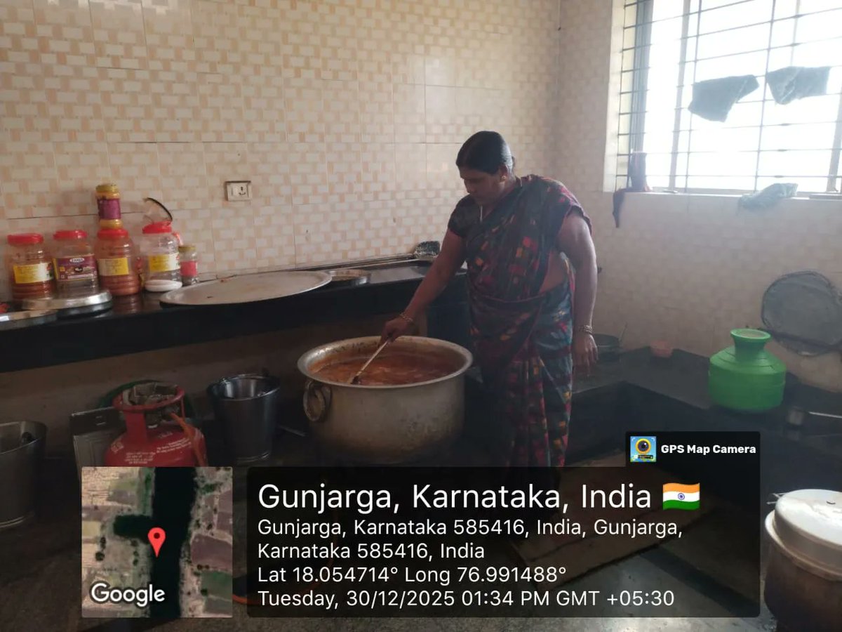 PrincipalMDRS's tweet photo. Lunch  #SocialAudit_SWDMeals #SocialWelfare_Karnataka https://t.co/gDnl0oTNTk