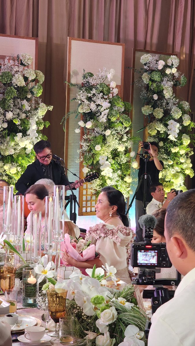 Ebe Dancel tweet media