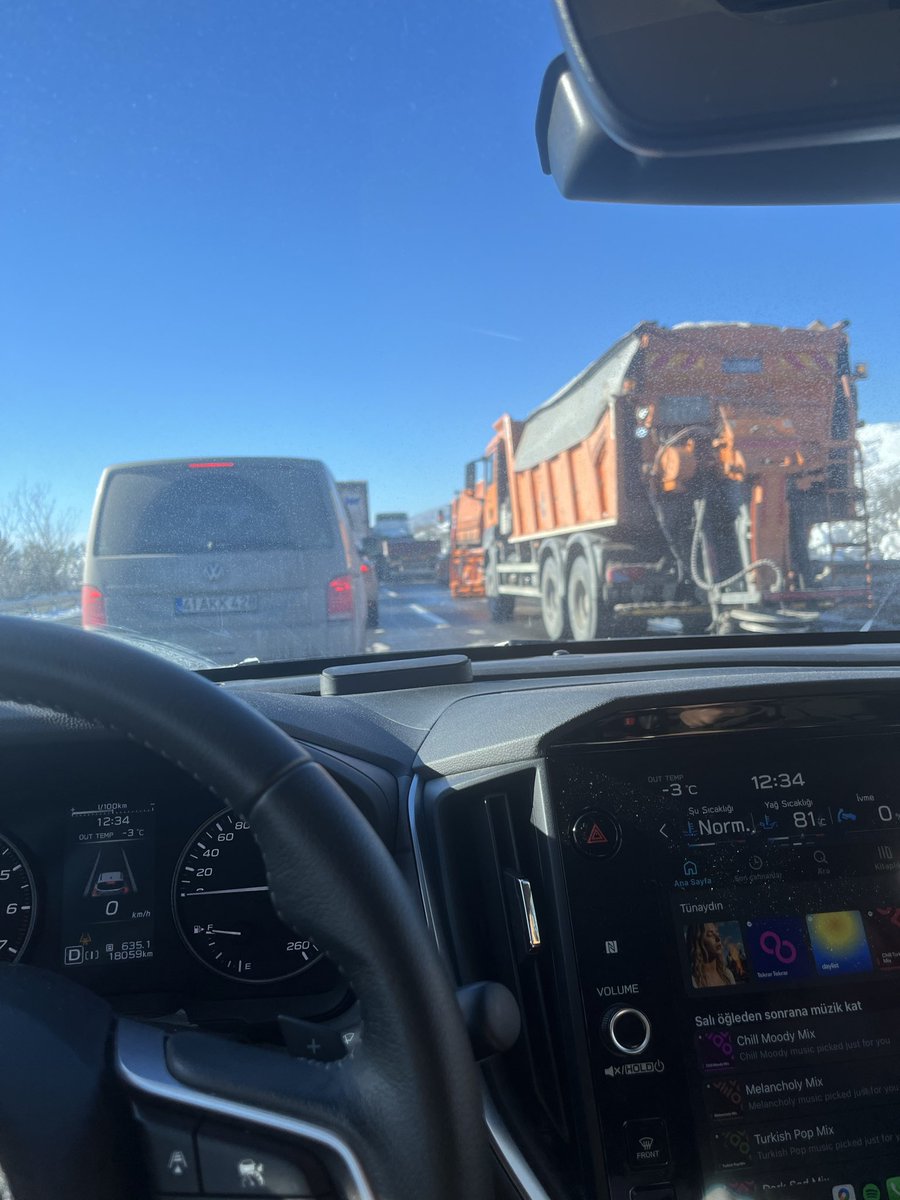 dinchany's tweet photo. #gerede ankara istikameti kemikli  rampası sonrası yol yine kapalı https://t.co/Gztklx2AGS