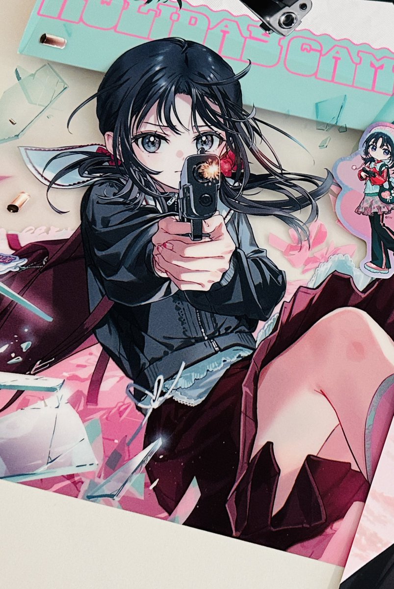 クリアポスターの実物です！ 割れガラス部分は透けるので光が入る場所