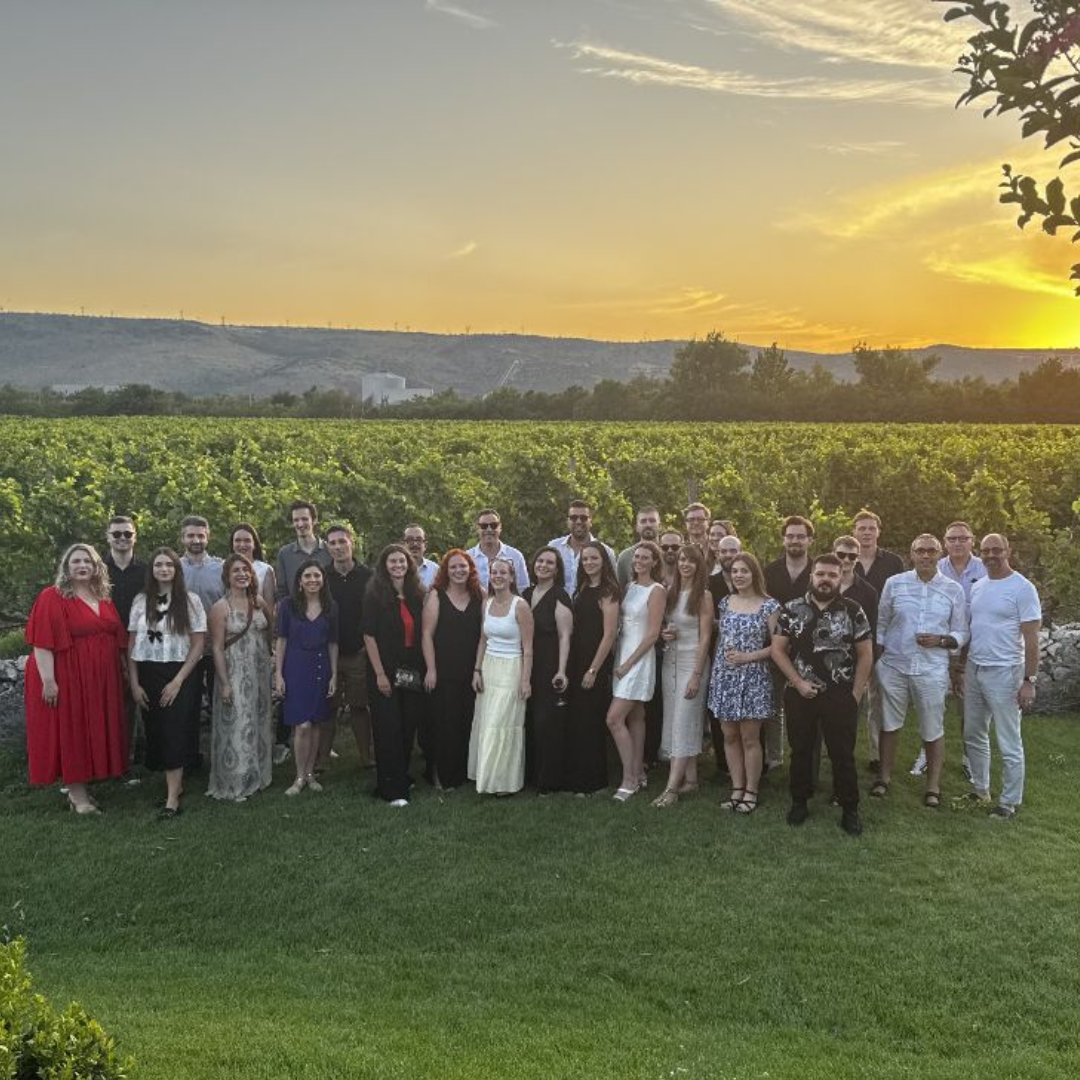 The Right Street digital tweet media