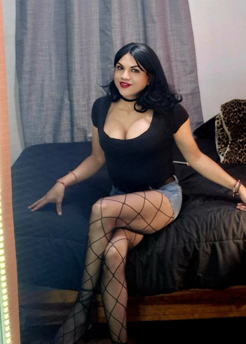 Valeriatvsexy's tweet photo. Si realmente te interesa buscame y estoy segura no te arrepentíras https://t.co/dV3cqP4joK
