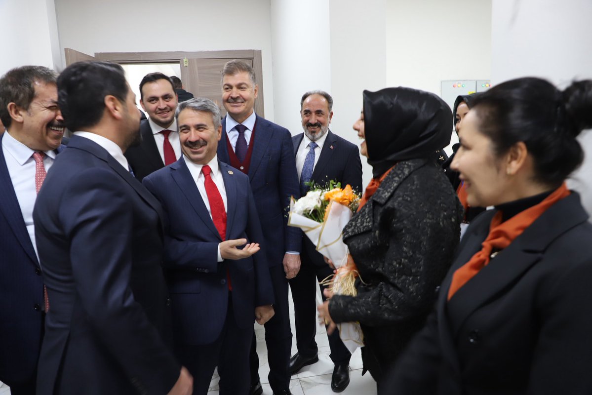 Genel Merkez Bölge Koordinatörümüz, Adıyaman Milletvekilimiz <a href="/MustafaAlkayis/">Av. Mustafa Alkayış</a> GM İl Koordinatörümüz, Erzurum Milletvekilimiz <a href="/AbdurrahimFIRAT/">Av. Abdurrahim Fırat</a> ile birlikte Genişletilmiş İl Başkanları Toplantımıza katılarak teşkilatlarımıza hitap etti. <a href="/yilmaz_seven/">Av. Yılmaz SEVEN</a>