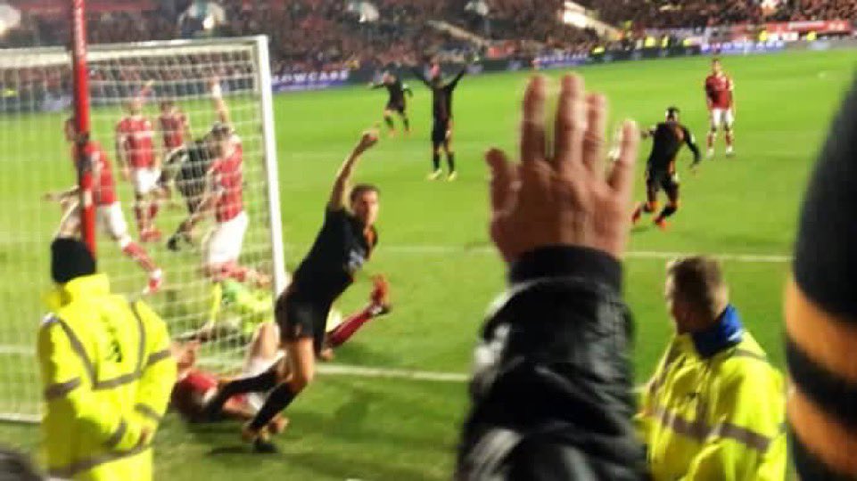 ຮς๏ŧŧ tweet media